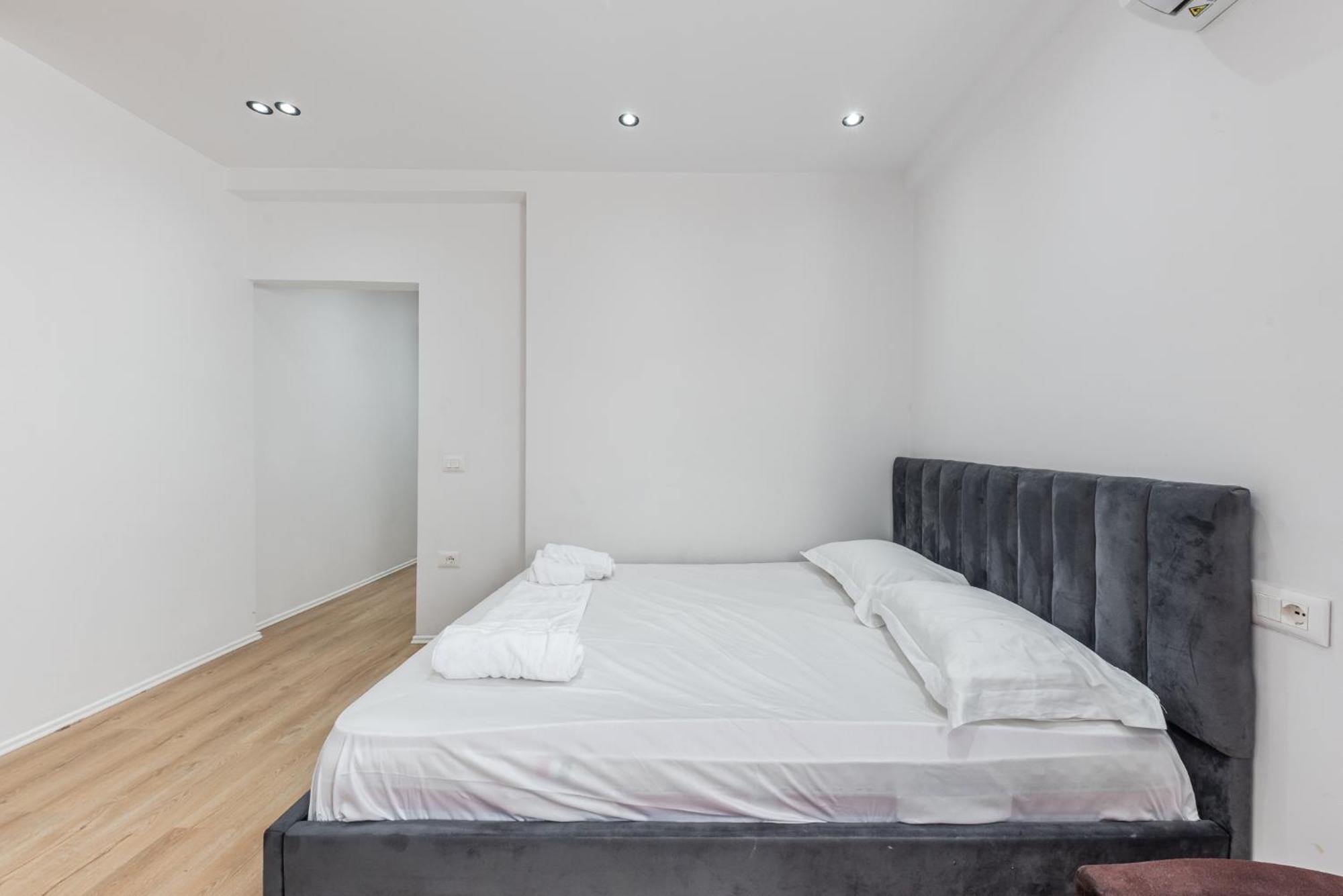 Atelier Apartments By Kondo Stays Tirana Extérieur photo