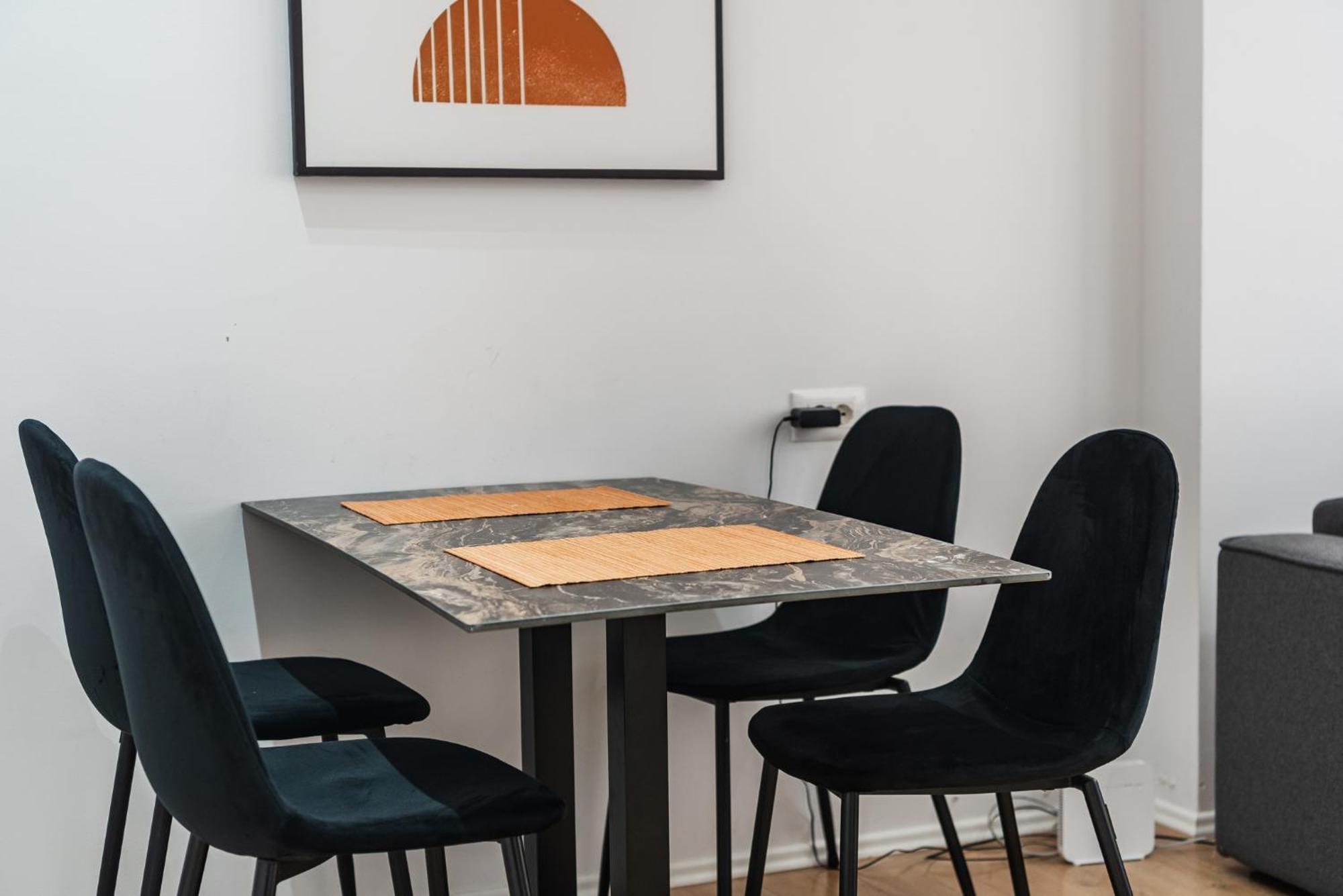 Atelier Apartments By Kondo Stays Tirana Extérieur photo